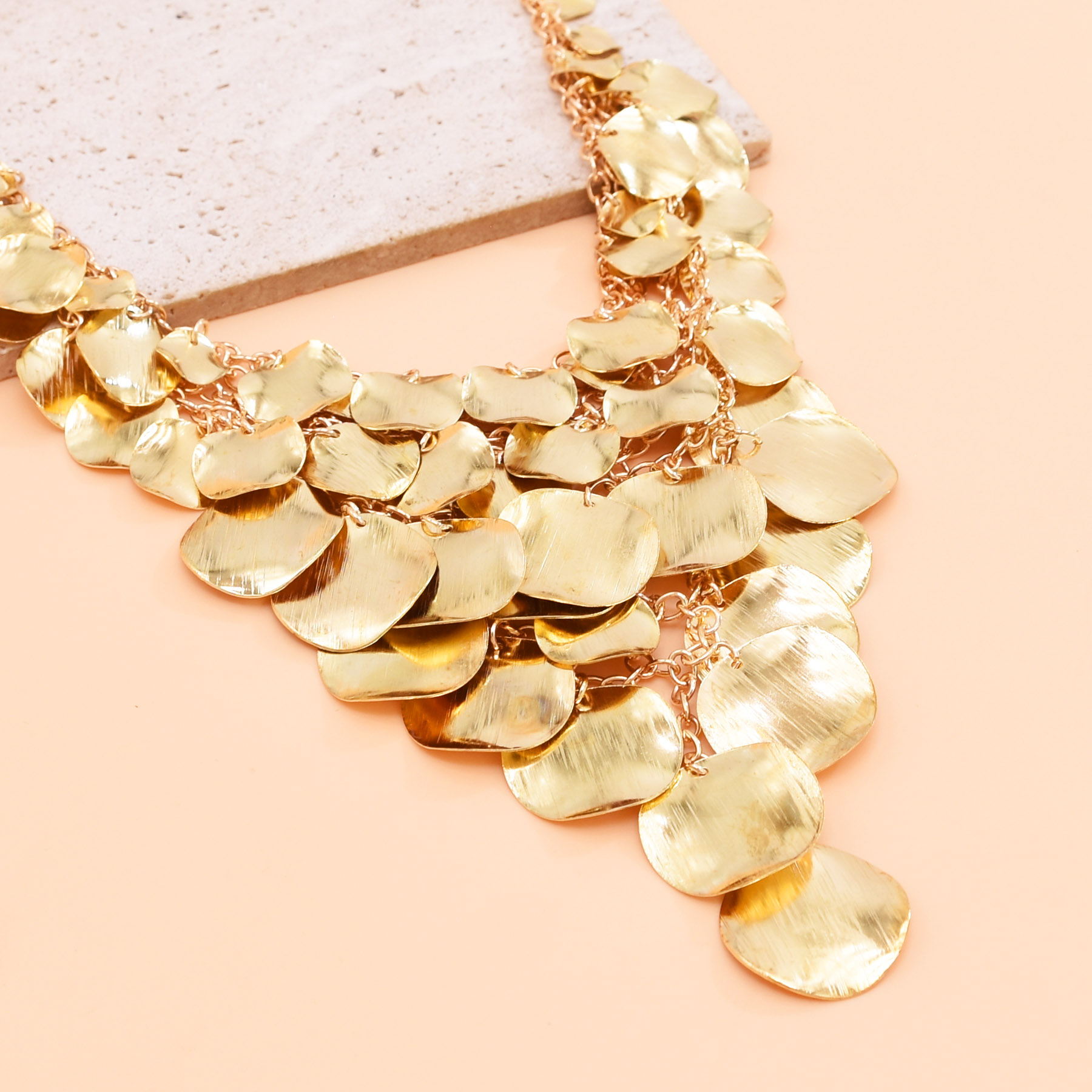 Trendy Gold Wire Drawing Wafer – Women Accessories Drawing Bewertung und Preis