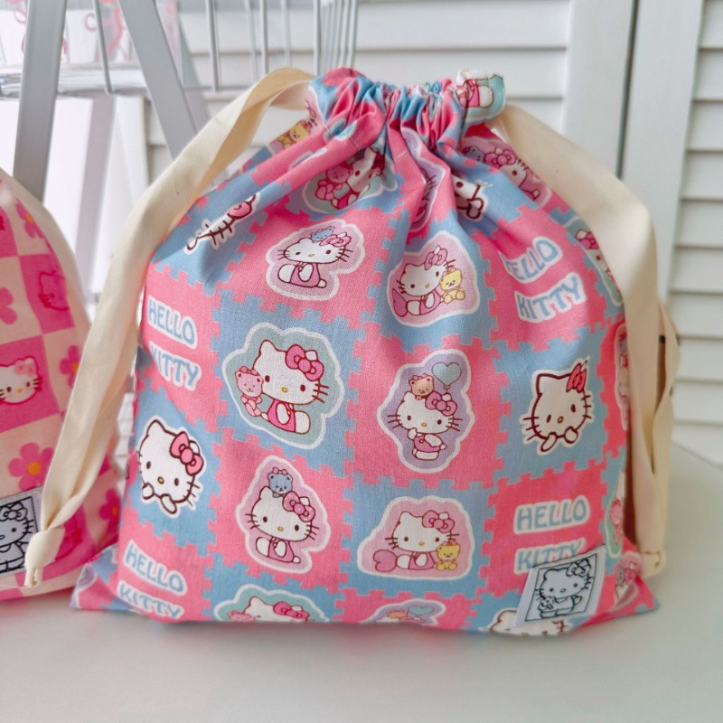 Hello Kitty Cloth Fashion Art  – Women'S Vanity Accessories Bewertung und Preis