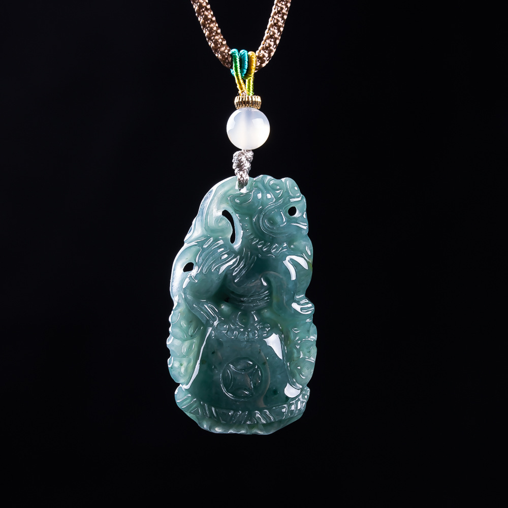 Burmese Jadeite Pixiu Pendant  – Women'S Vintage Accessories Bewertung und Preis