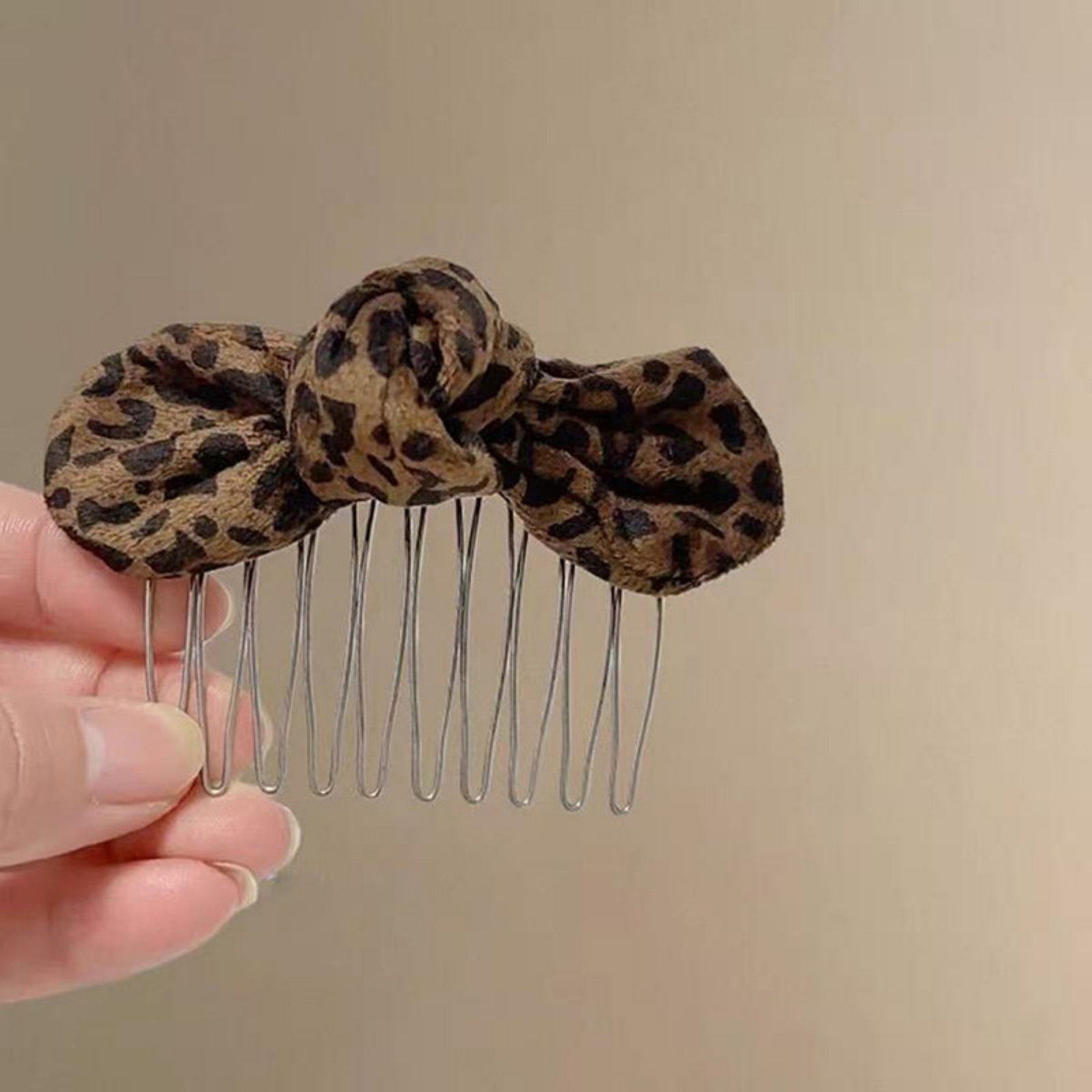1PCLeopard Print Bow Hair Comb – Women'S Formal Accessories Bewertung und Preis